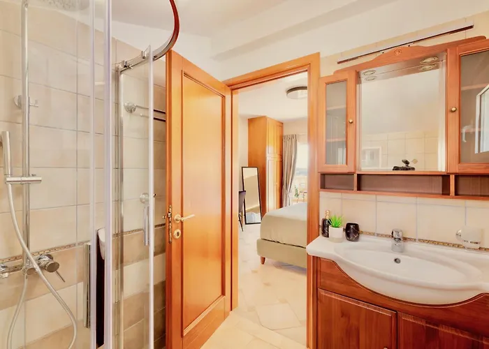 Villa Estasia Luxury With Private Pool By Dadovillas Koméno