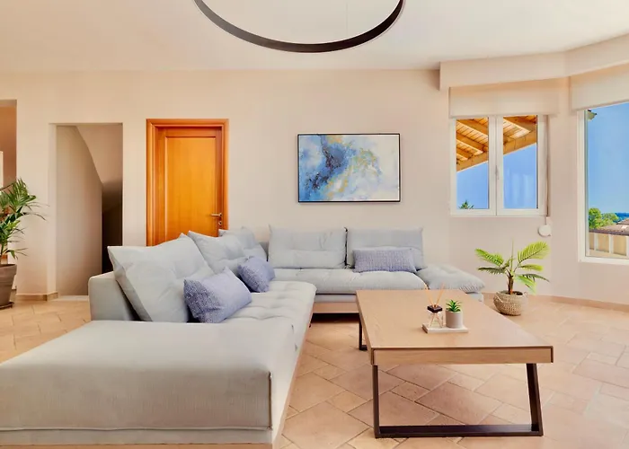 Estasia Luxury With Private Pool By Dadovillas * Koméno