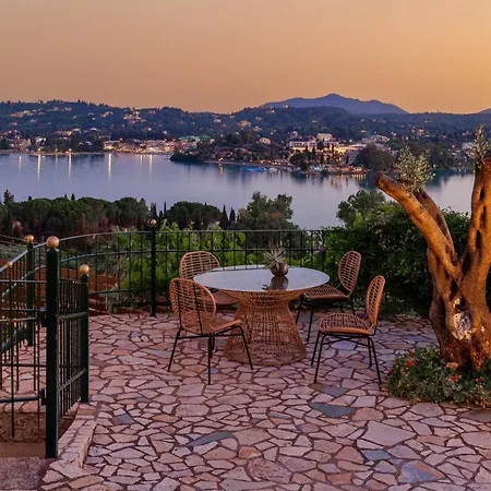 Estasia Luxury With Private Pool By Dadovillas *