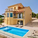 Villa Estasia Luxury With Private Pool By Dadovillas