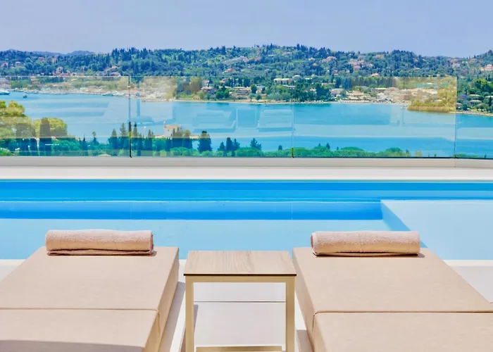 Estasia Luxury With Private Pool By Dadovillas فيلة كومينو
